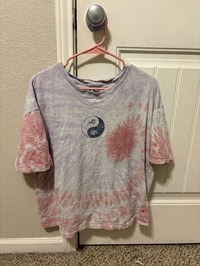 Tie-Dye Yin Yang Graphic Tee - Pink & Lavender
